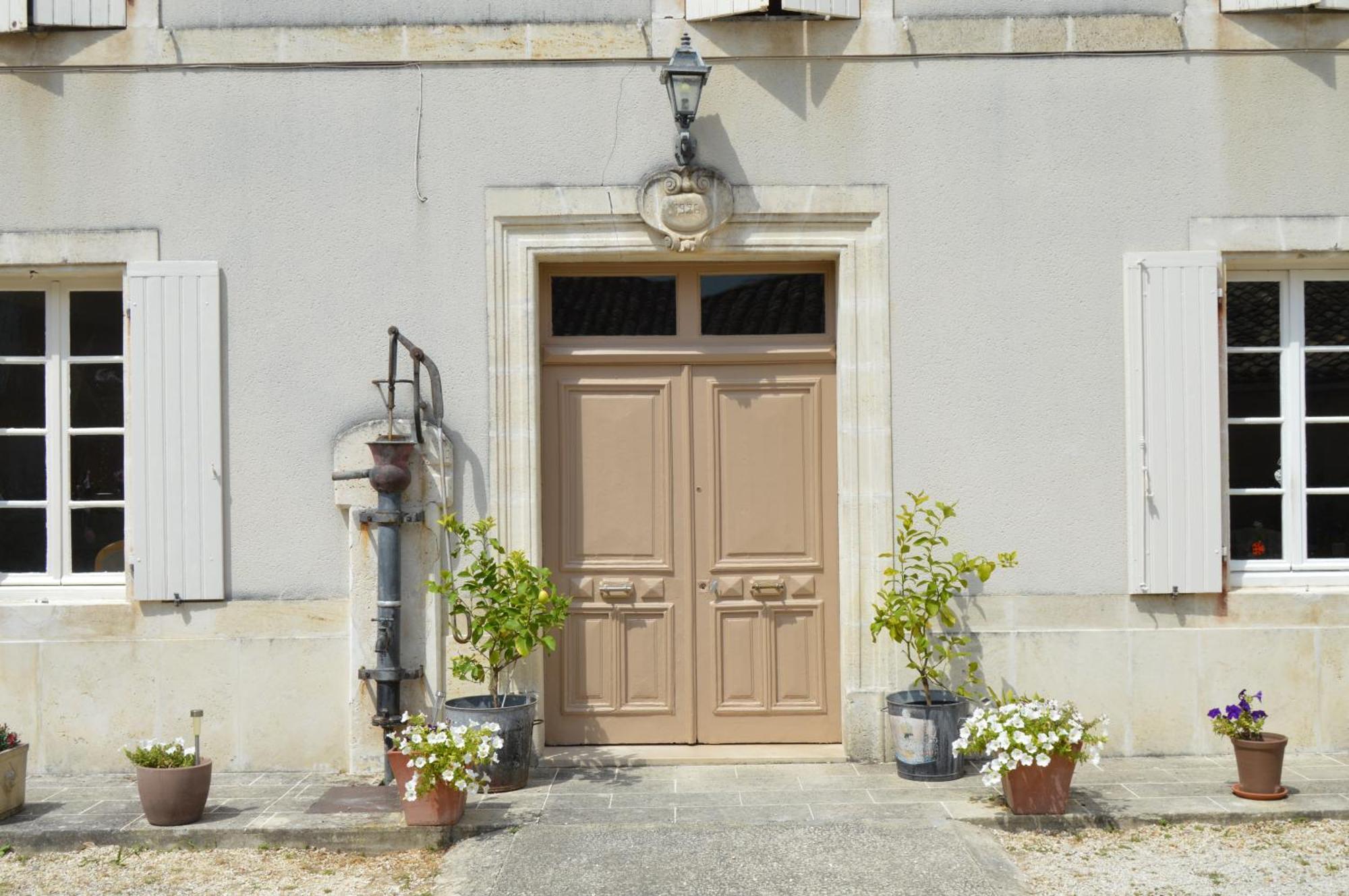 La Vieille Distillerie Le Tatre Exterior photo